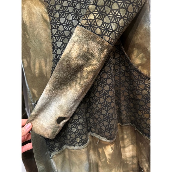 See Much Love Leia Tunic - Picture 4 of 13